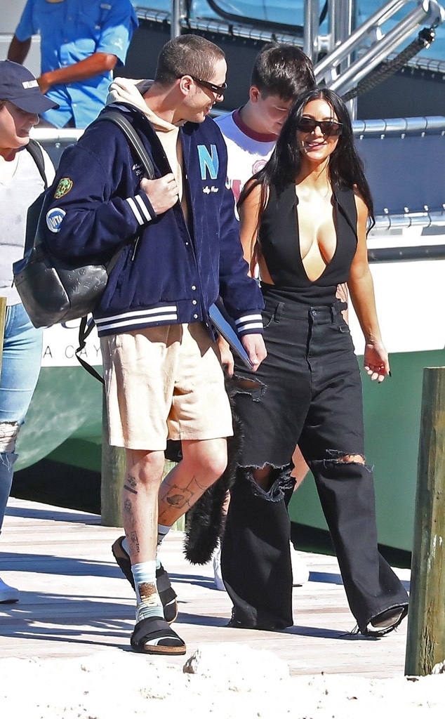 Kim Kardashian Se Derrete Pelos Seus Encontros Discretos Com Pete Davidson E Online Brasil Kim Kardashian Se Derrete Pelos Seus Encontros Discretos Com Pete Davidson E Online Brasil