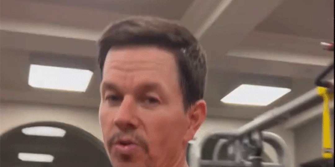 Mark Wahlberg Works Out With His Daughter Ella's Boyfriend - E! Online.jpg