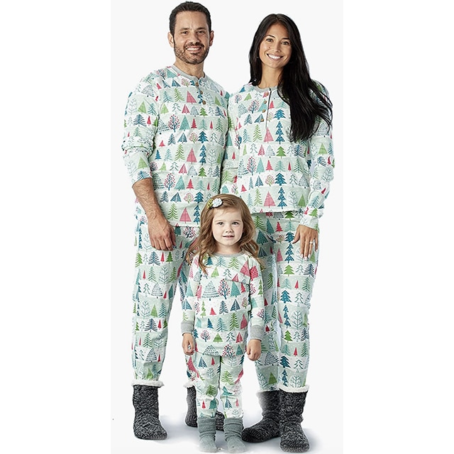 Oprah's Favorite Family Holiday Pajamas Are on Sale This Black Friday and  Cyber Monday