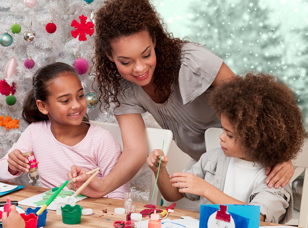 16 Easy Holiday Craft Sets That the Whole Family Will Enjoy