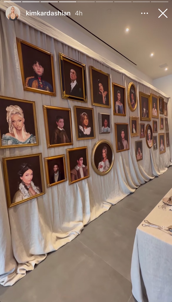 Kim Kardashian, Kylie Jenner, Family Portraits, 2022 Thanksgiving