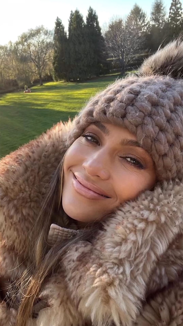 Jennifer Lopez, Thanksgiving 2022, Instagram
