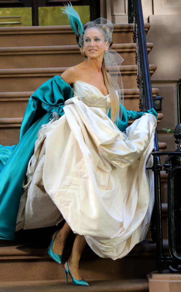 Carrie (Sarah Jessica Parker)'s blue crystal embellished wedding