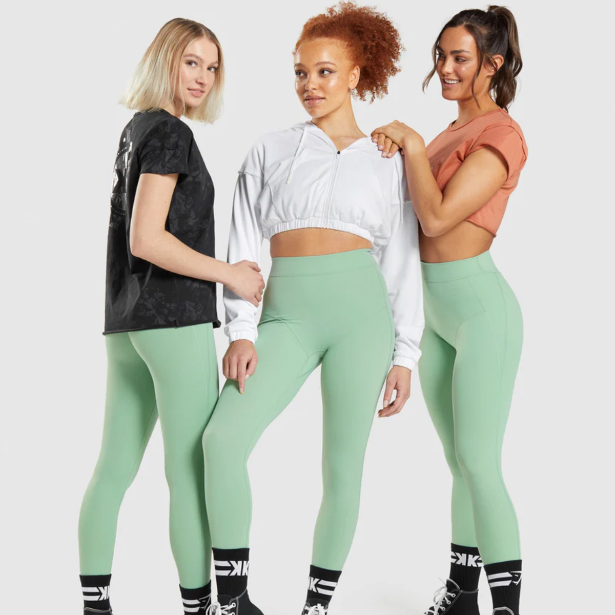 Gymshark 60% Off Deals: $10 Leggings, $18 Shorts, $17 Sports Bras, and More Can’t-Miss Buys – E! Online