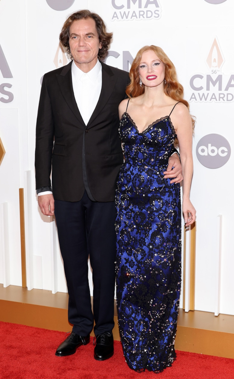 Michael Shannon, Jessica Chastain, 2022 CMA Awards, Red Carpet Fashion