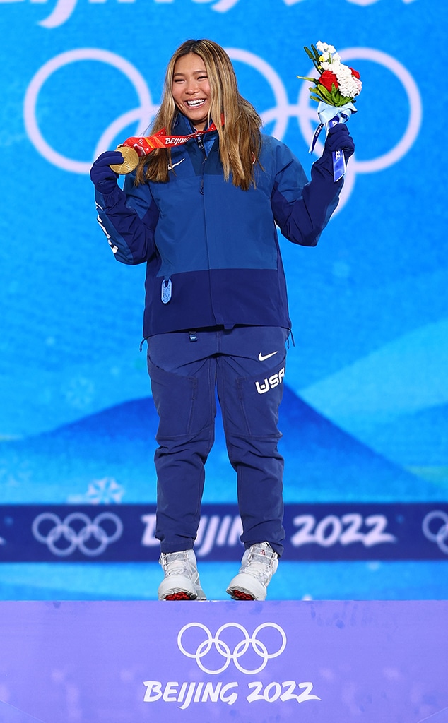 Chloe Kim, medal ceremony, Gold Medal, Beijing 2022 Winter Olympic Games