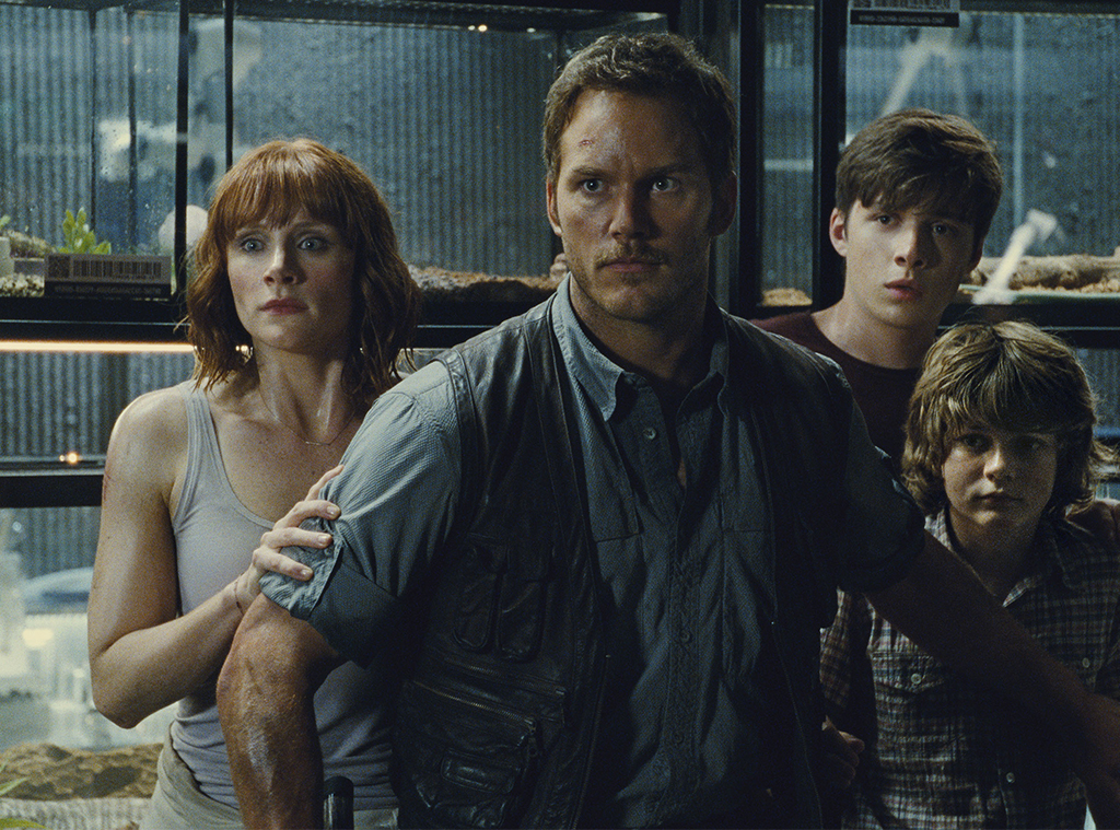 Jurassic World, 2015, Bryce Dallas Howard, Chris Pratt