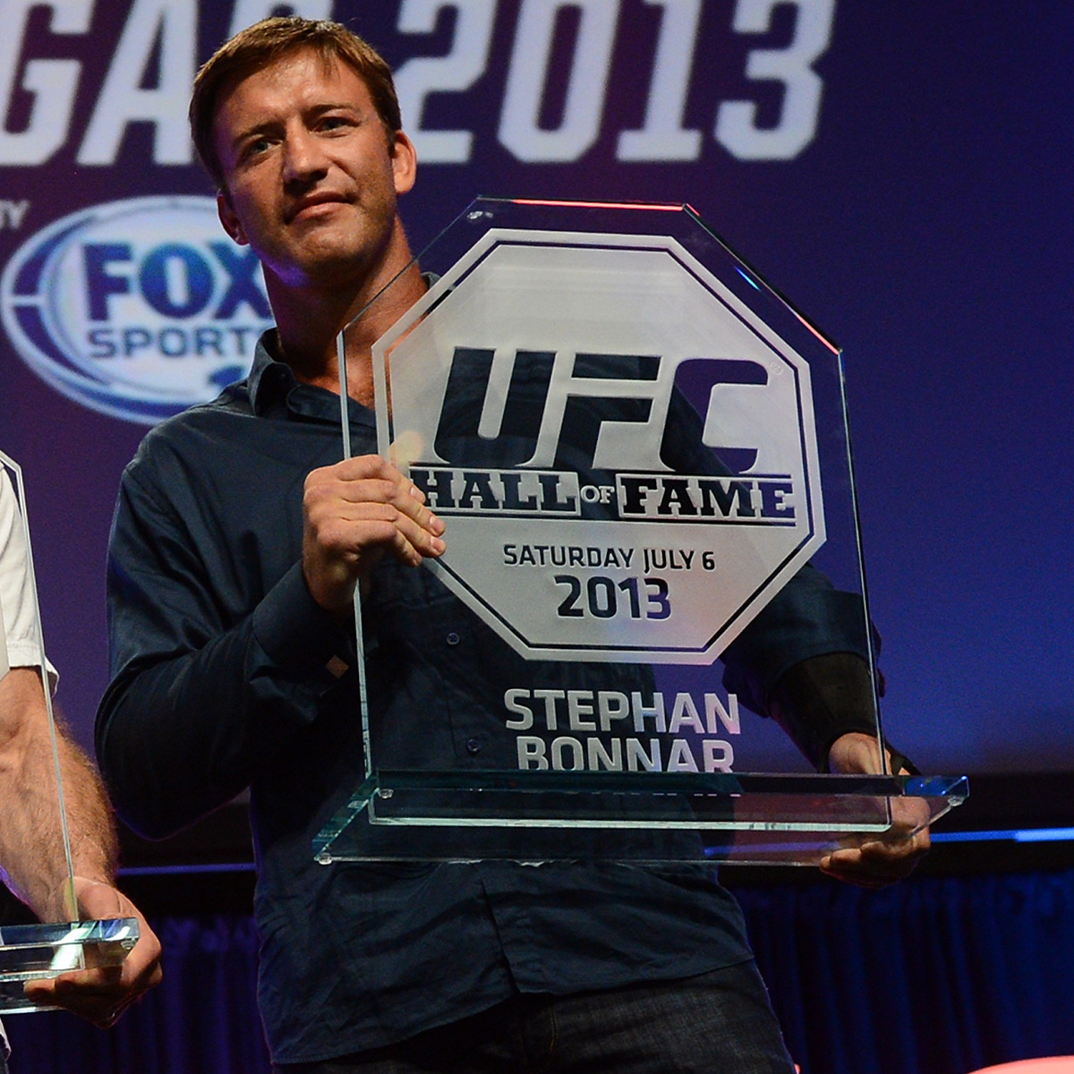 UFC Hall of Famer Dead Stephan Bonnar at 45 – E! Online