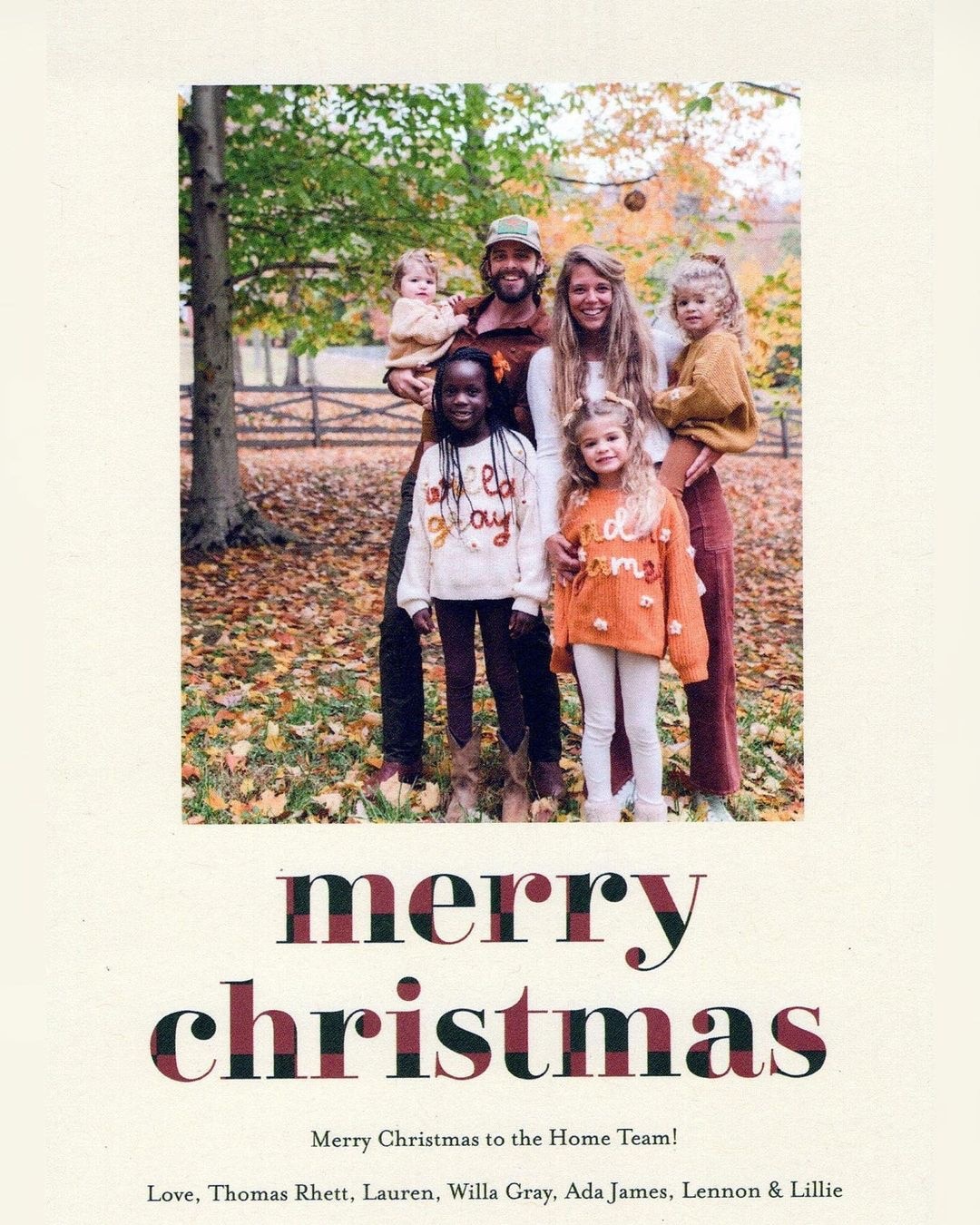 9 Family Christmas Card Photos with Pets That Are Too Pure for This World