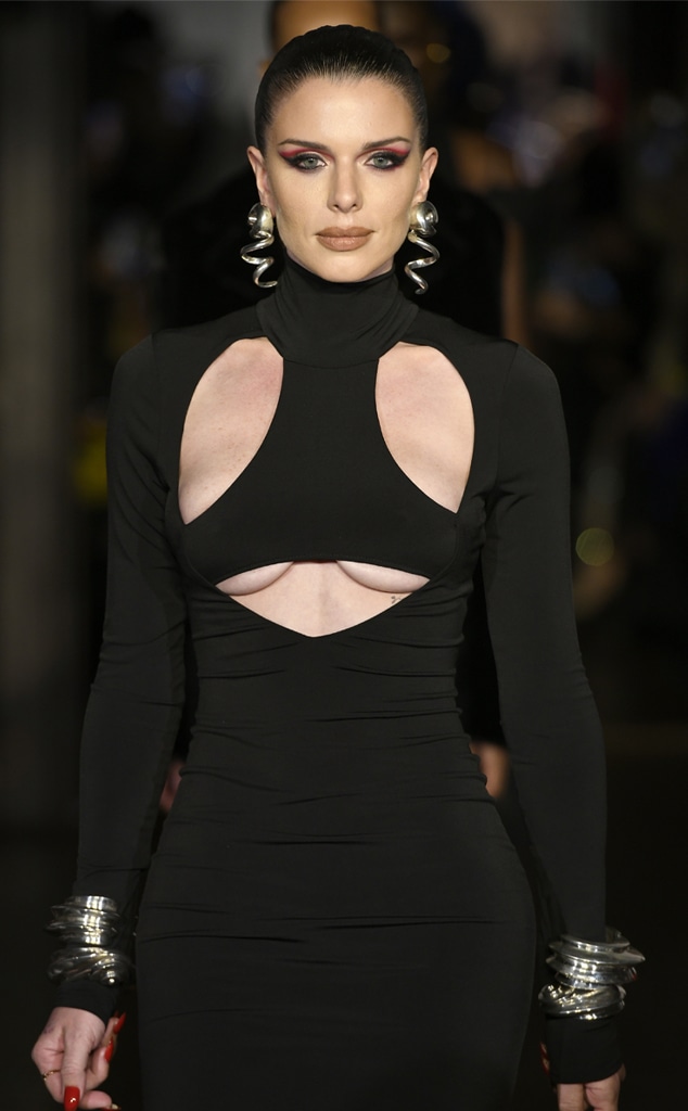 Julia Fox, NYFW22, 2022 New York Fashion Week, LaQuan Smith  