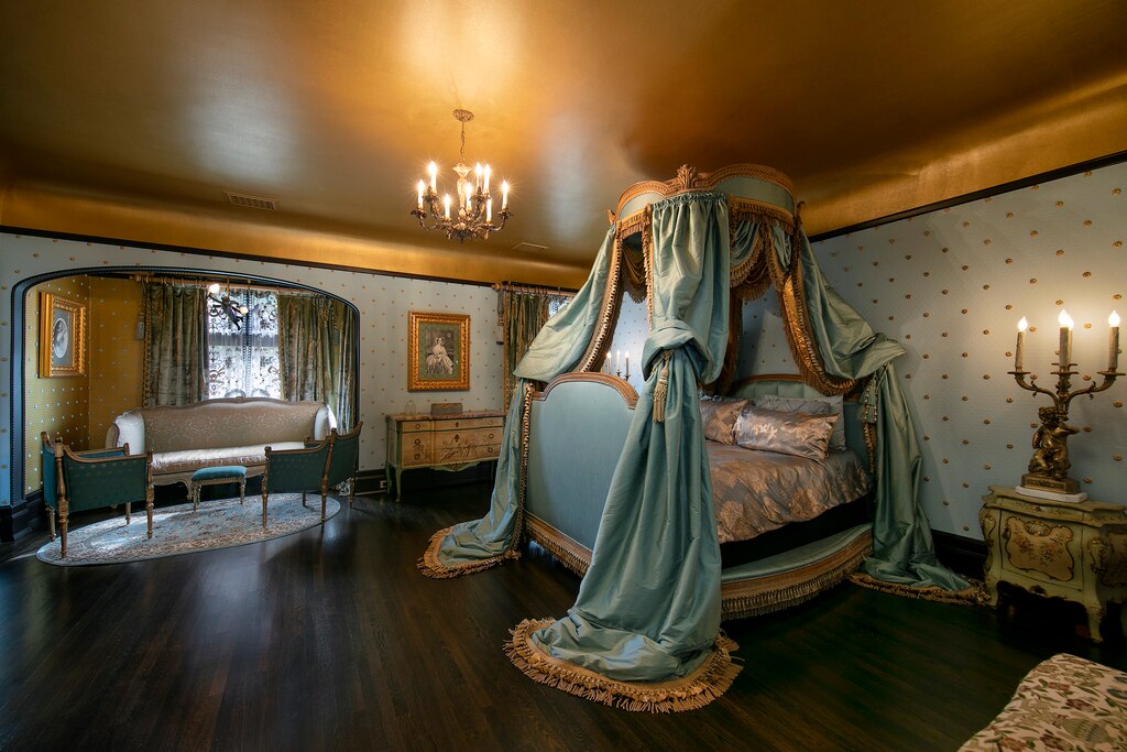 Photos from Kat Von D's Cheaper by the Dozen House for Sale for $15M - E! Online