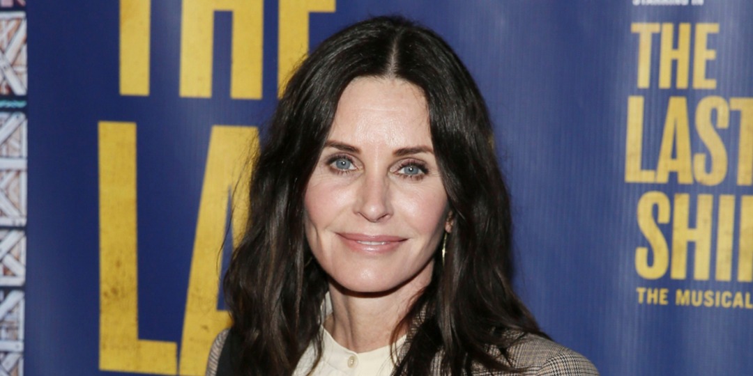 Courteney Cox Recalls “Looking Really Strange” With Facial Fillers – E! Online Courteney Cox Recalls “Looking Really Strange” With Facial Fillers – E! Online