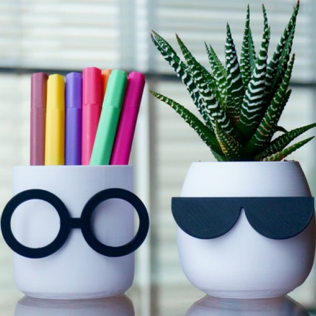 11 Funky and Functional Desk Accessories