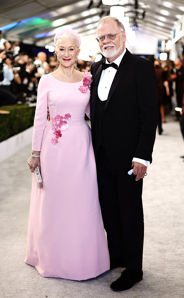 Helen Mirren, Taylor Hackford, 2022 SAG Awards, 2022 Screen Actors Guild Awards, Red Carpet Fashion, Couples