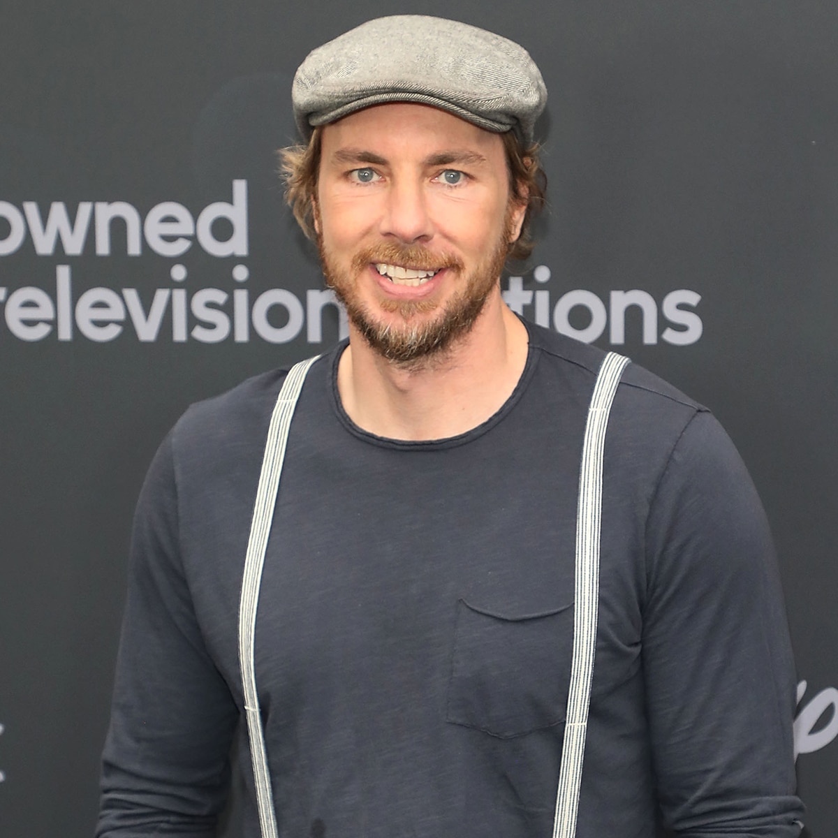 Dax Shepard Wants to Remind You He Dated Ashley Olsen
