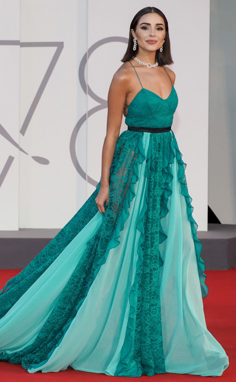 Celebs Dazzle in Green - Page 3 Celebs Dazzle in Green - Page 3