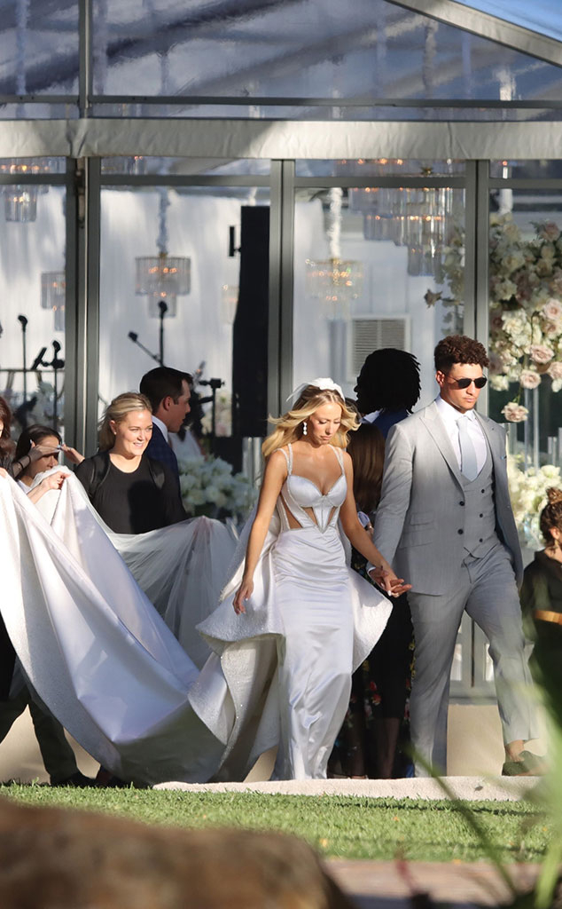 Patrick Mahomes' Fiancée Brittany Matthews Goes Wedding Dress Shopping with  Friends and Future Brother-in-Law