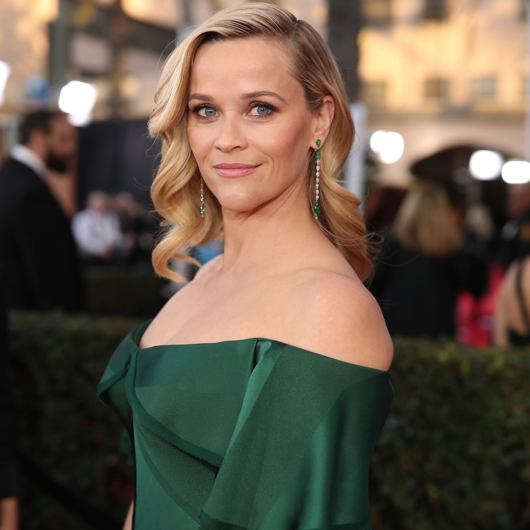 Reese Witherspoon Ditches Her Wedding Ring While Out in Nashville Amid Jim Toth Divorce - E! NEWS Reese Witherspoon Ditches Her Wedding Ring While Out in Nashville Amid Jim Toth Divorce - E! NEWS