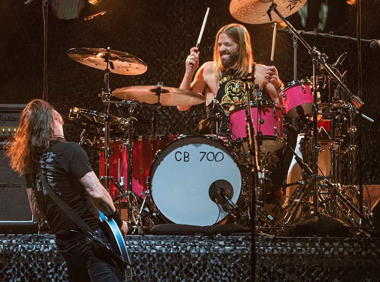 Taylor Hawkins, Dave Grohl, Foo Fighters
