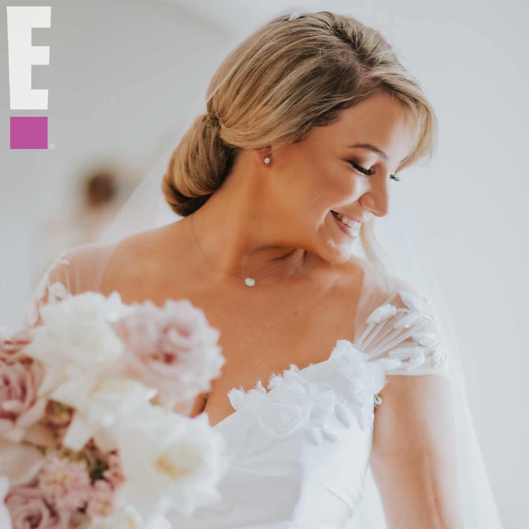 Below Deck Med’s Hannah Ferrier Is Married: Go Inside Her Beach Wedding to Josh Roberts – E! NEWS
