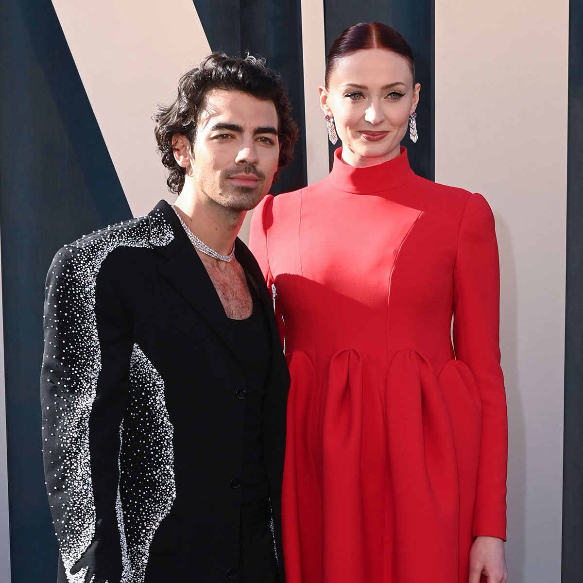 Sophie Turner wears Louis Vuitton to the 2019 Vanity Fair Oscars