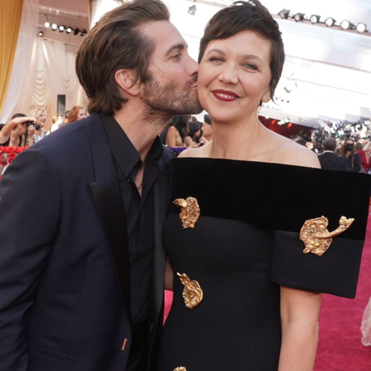 Jake and Maggie Gyllenhaal to Amy Schumer Calling “Lovers” - E! - CA