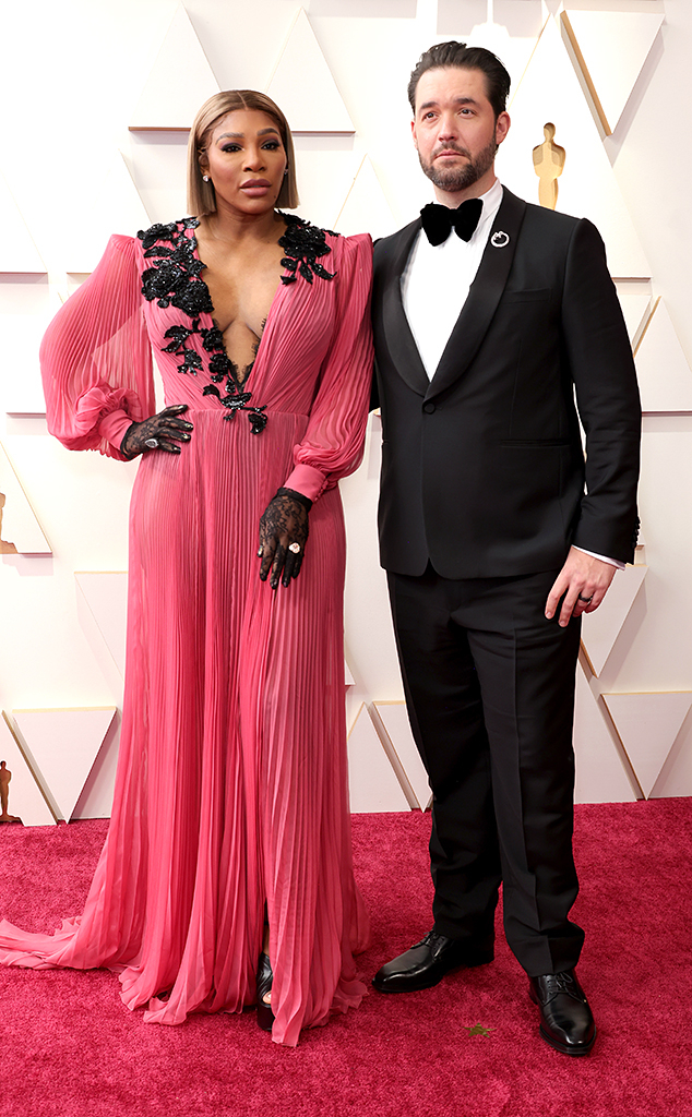 Shaun White leaves Nina Dobrev home, brings mom to Oscars 2022