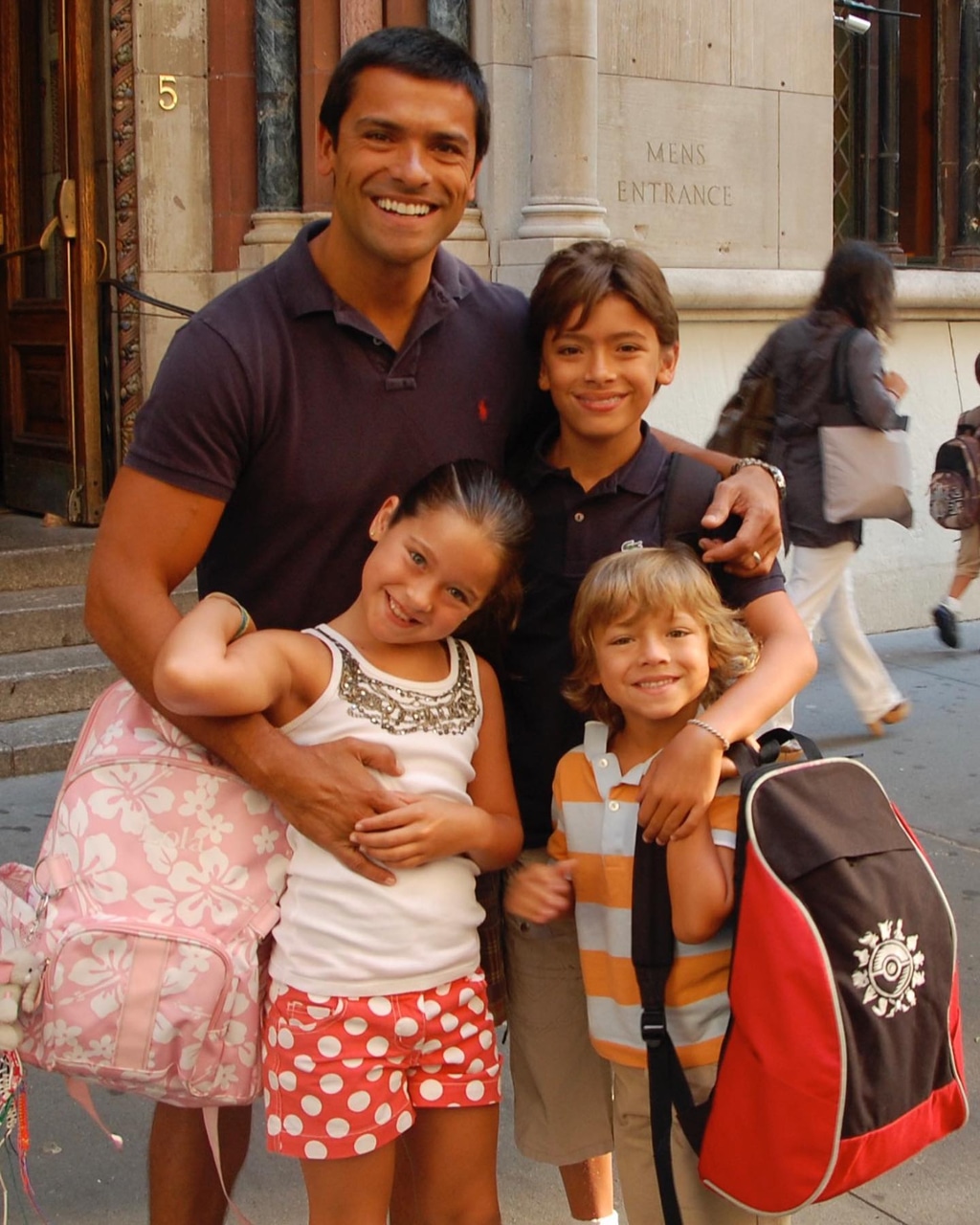 Kelly Ripa, Mark Consuelos, Family