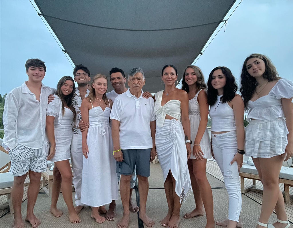 Kelly Ripa, Mark Consuelos, Family