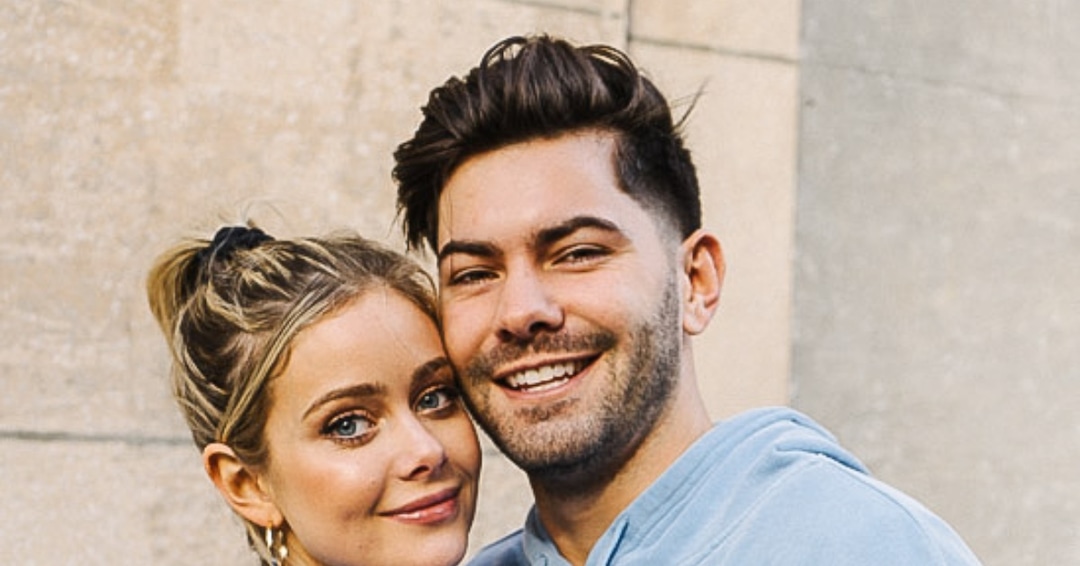Bachelor Nation's Hannah Godwin and Dylan Barbour Share Their Coachella Must-Haves thumbnail