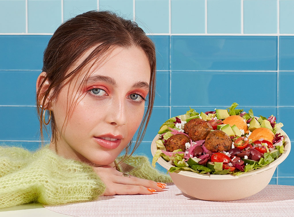 E-Comm: Emma Chamberlain What's in My Kitchen