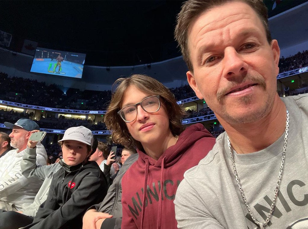 Por dentro do mundo familiar de Mark Wahlberg como pai de 4 filhos