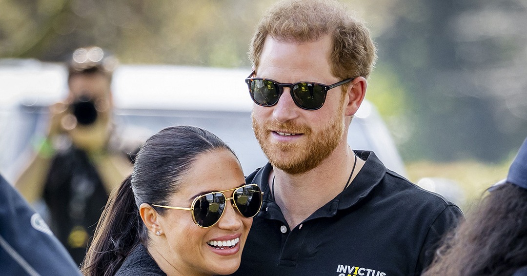 Meghan Markle and Prince Harry Ride in Mini Cars With Kids at Invictus Games thumbnail
