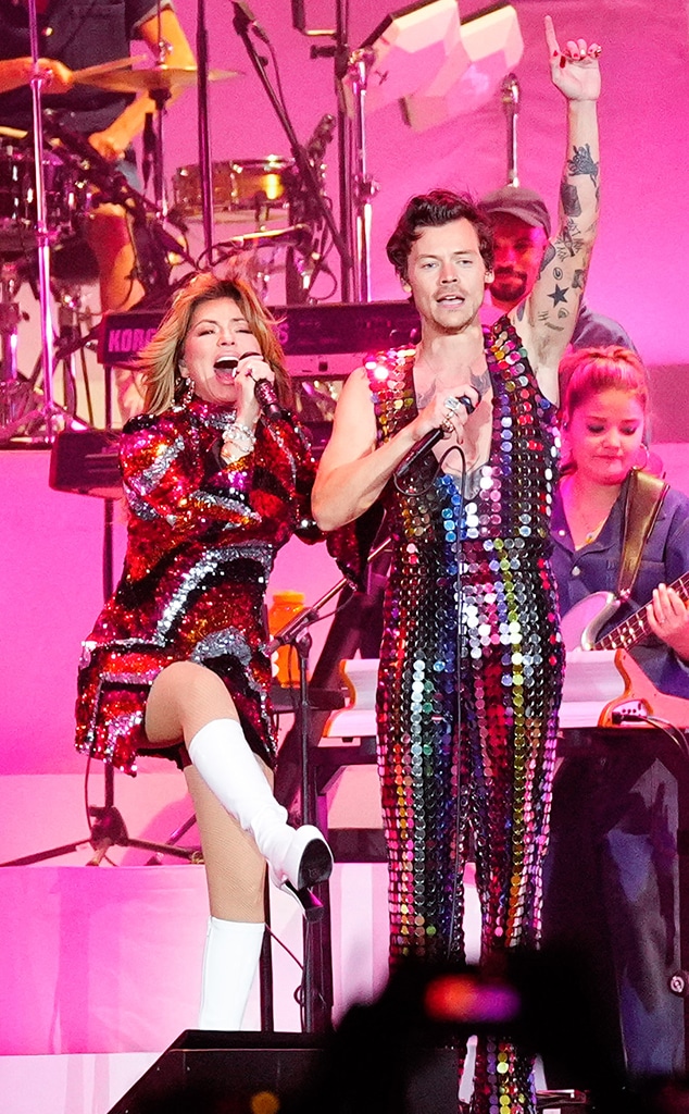 Harry Styles and Shania Twain Rock Coachella Stage With Sizzling Duets Harry Styles and Shania Twain Rock Coachella Stage With Sizzling Duets