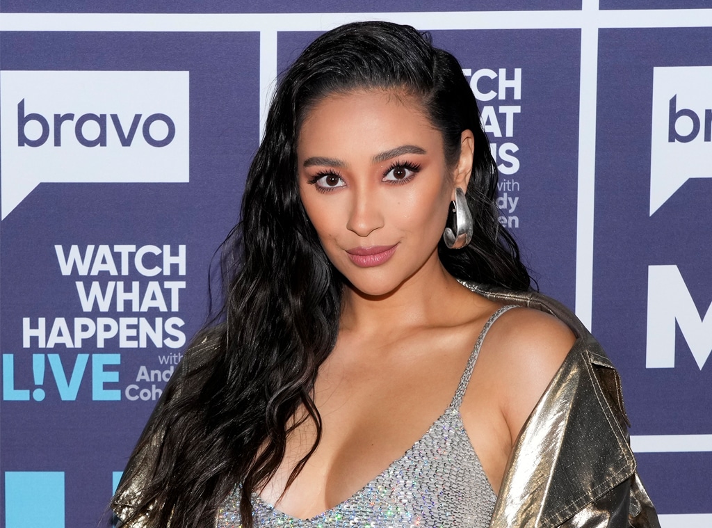 EComm, Shay Mitchell Beis Collection