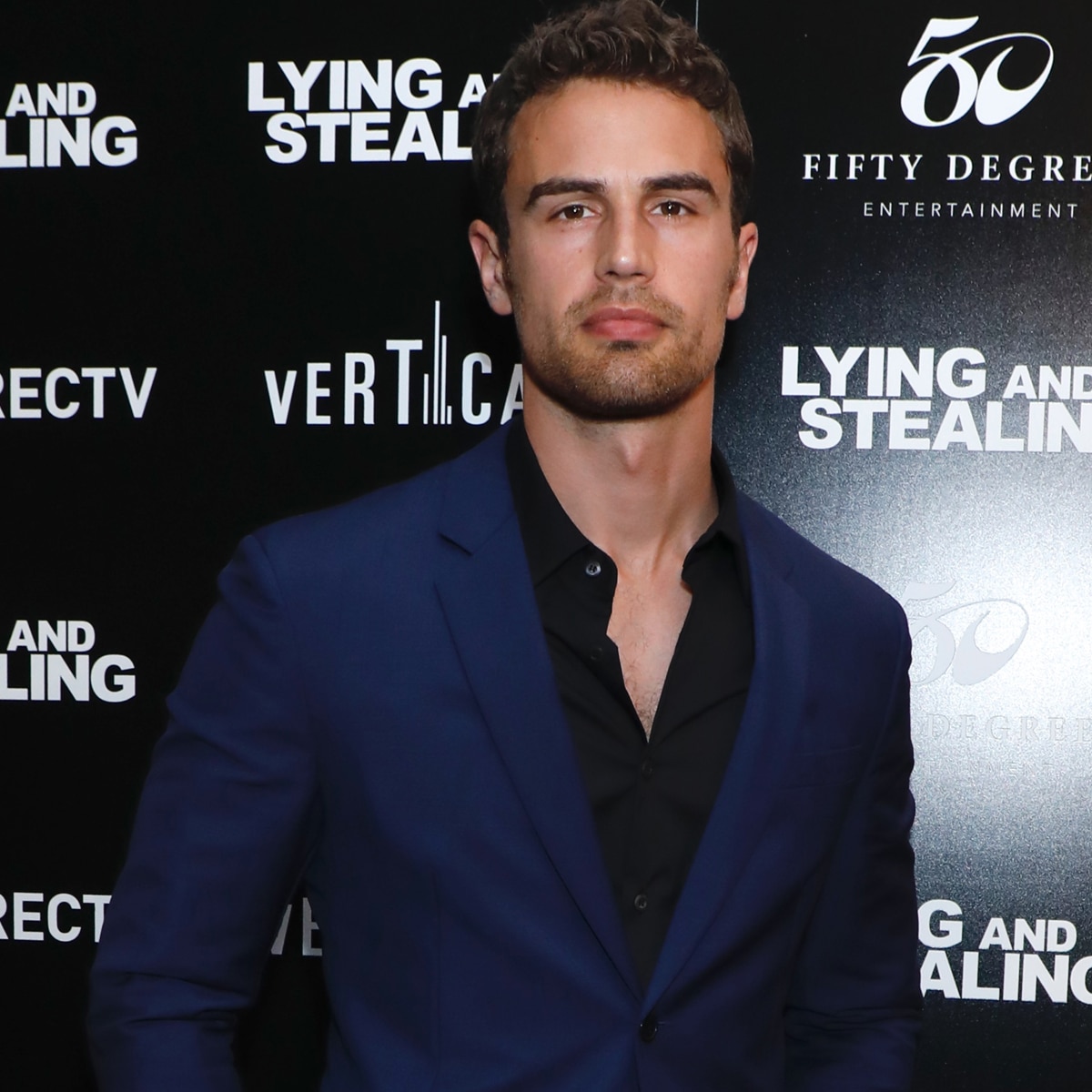 See a Nude Theo James in Steamy Time Travelers Wife Trailer picture image