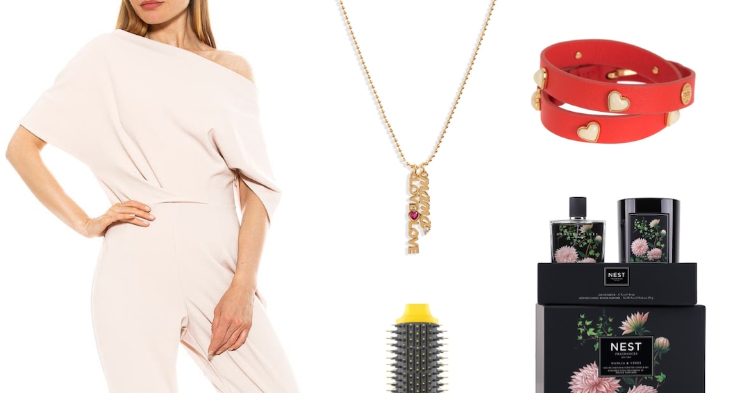 Nordstrom Rack’s Mother’s Day Shop Has Gifts Up to 87% Off: Here Are 15 Can't-Miss Deals thumbnail