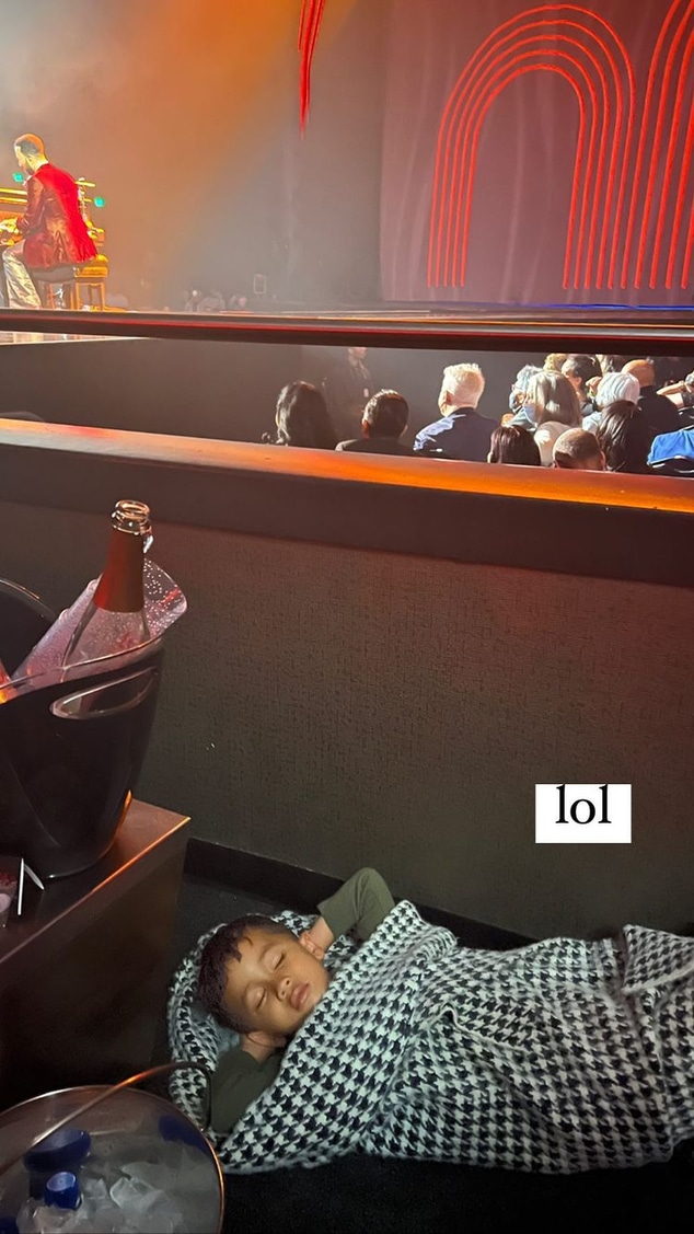 Chrissy Teigen, Miles