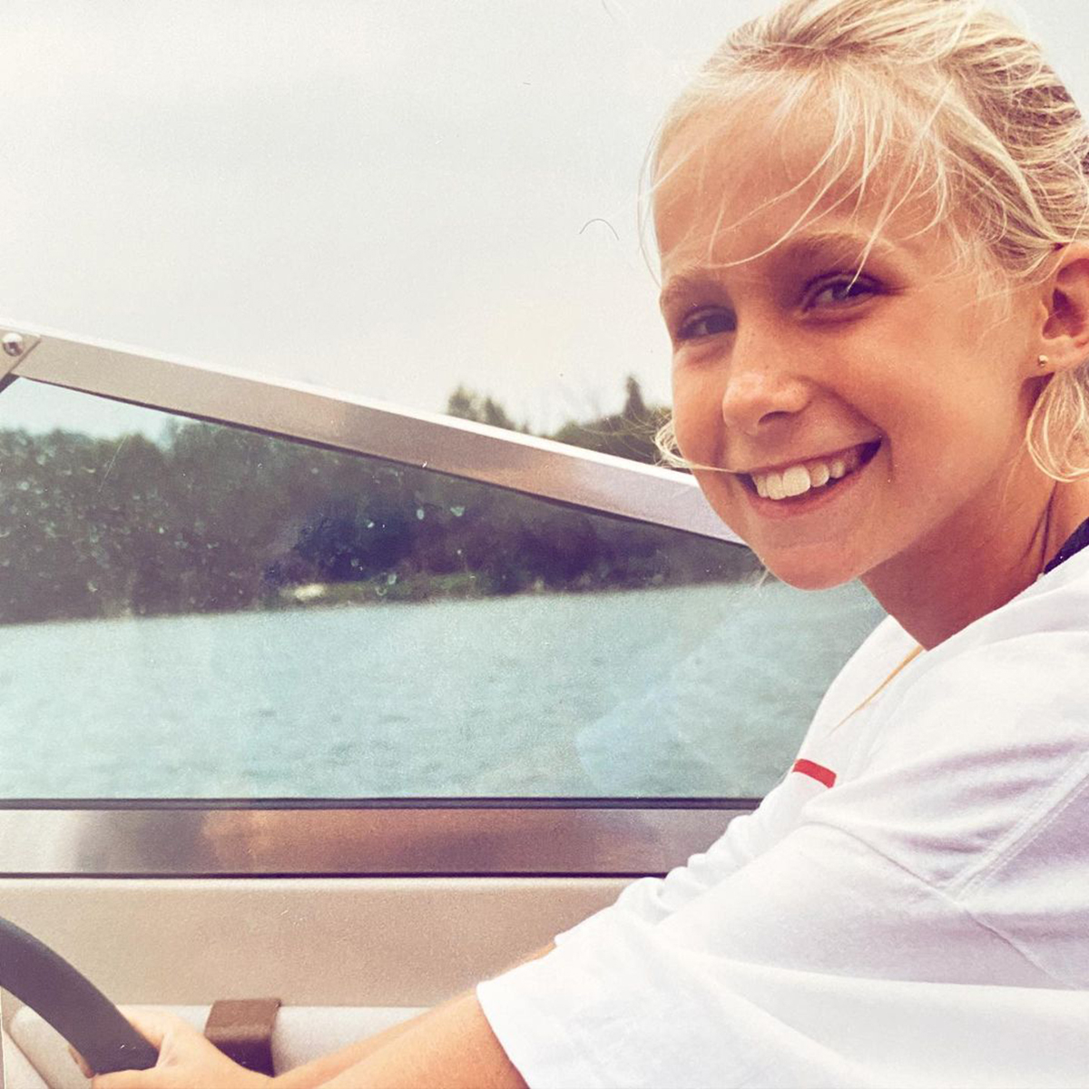 Nikki Glaser's Cutest Childhood Pics & Family Photos