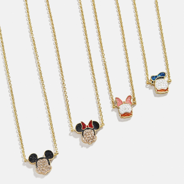 45 Enchanting Mickey Mouse Gifts For Mom: Best Gift Ideas 