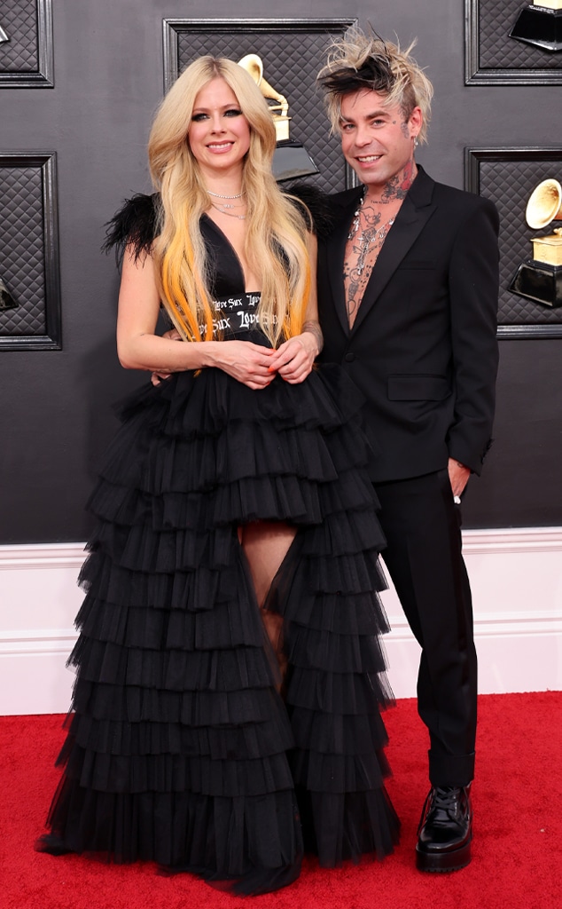 Why Avril Lavigne Was Over Love Before Dating Boyfriend Mod Sun E Online Why Avril Lavigne Was Over Love Before Dating Boyfriend Mod Sun E Online