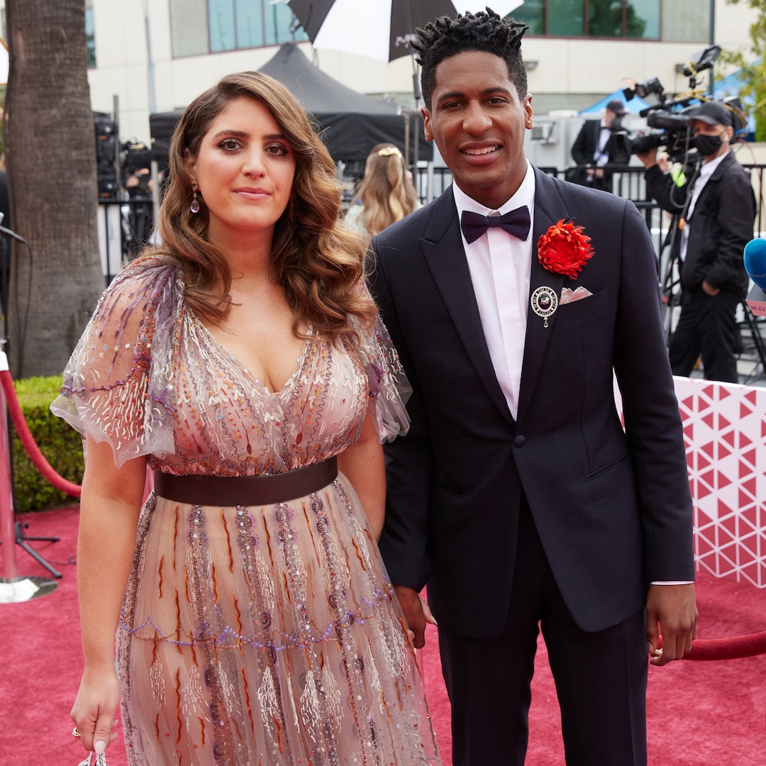Jon Batiste and Wife Suleika Jaouad Celebrate Grammys Win on Couch After Her Cancer Returns – E! Online Jon Batiste and Wife Suleika Jaouad Celebrate Grammys Win on Couch After Her Cancer Returns – E! Online