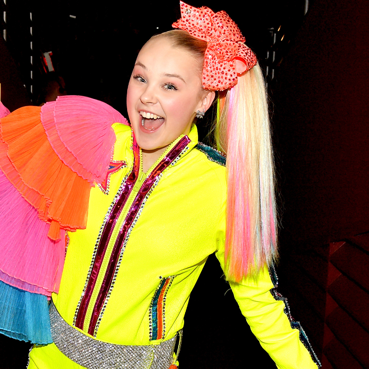 JoJo Siwa's Haircut: Why She Hacked Off Her Iconic Ponytail – Hollywood Life