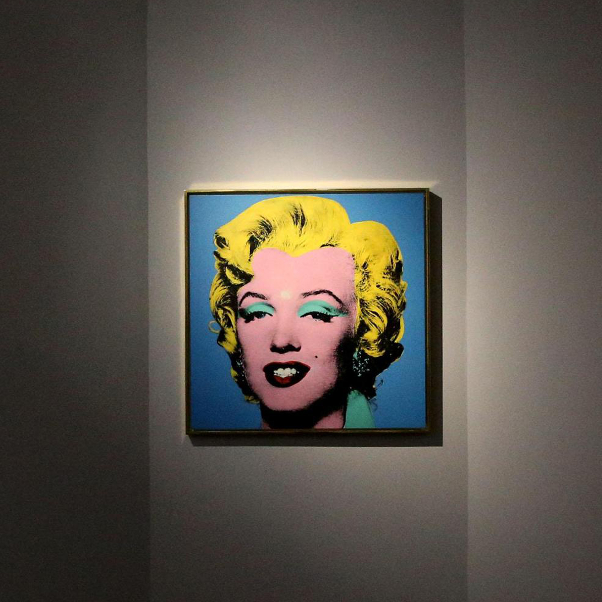 Marilyn Monroe - Andy Warhol Wallpaper Image