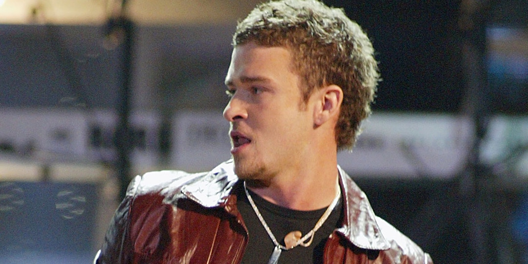 These Pics From the 2002 Billboard Music Awards Will Make You Nostalgic AF - E! Online.jpg