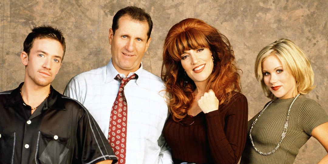 Married...With Children May Get Rebooted With a Twist - E! Online.jpg