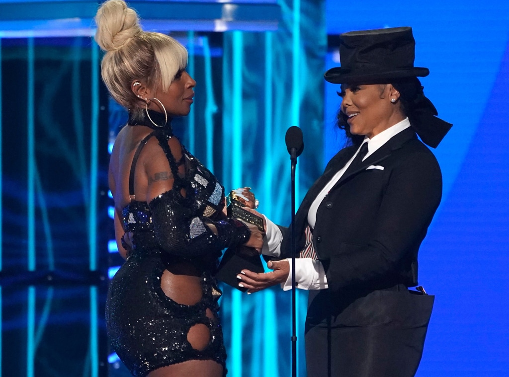 2022 BBMAs: Mary J. Blige Reflects on “Obstacles” in Empowering Speech - E!  Online