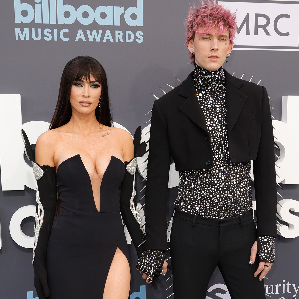 梅根福克斯、機關槍凱利、2022 年公告牌音樂獎、情侶