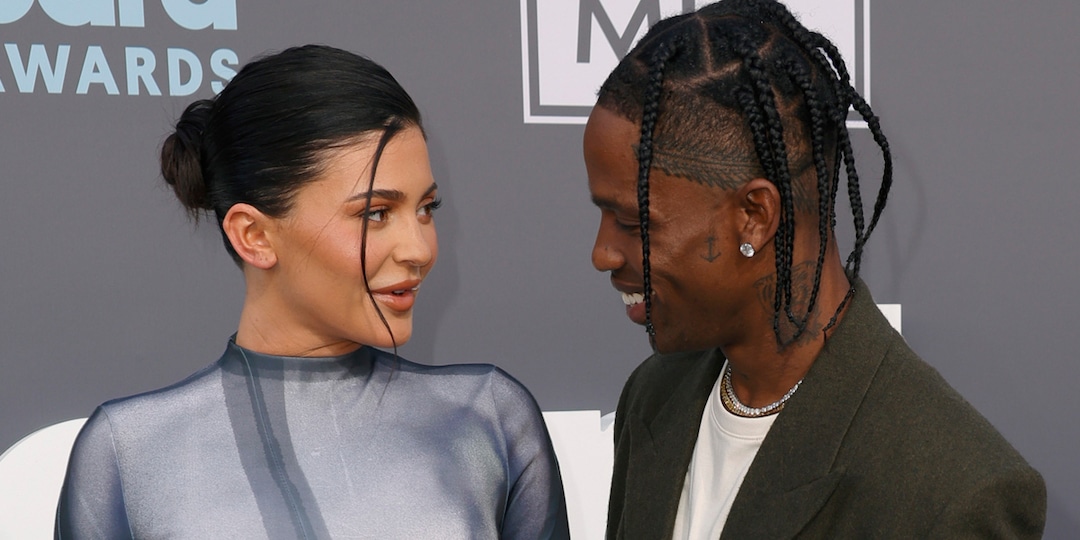 Kylie Jenner and Stormi Make Surprise Appearance at 2022 Billboard Music Awards to Support Travis Scott - E! Online.jpg
