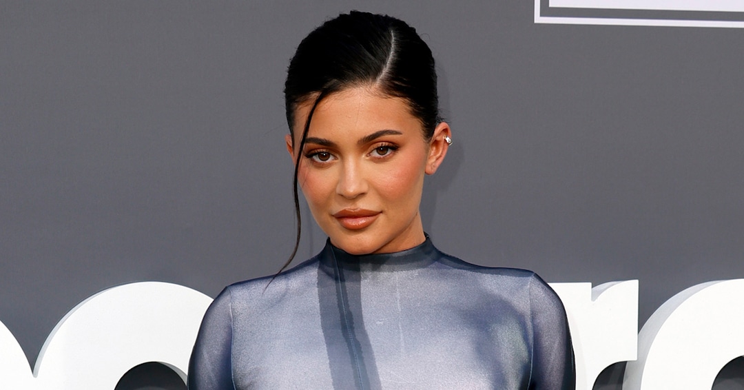 Kylie Jenner Shares Rare Photo of Her Baby Boy With Stormi Webster - E! NEWS